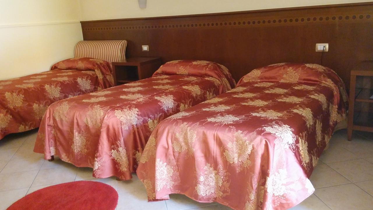 Hotel Turrita Arrone ภายนอก รูปภาพ