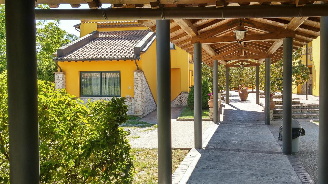Hotel Turrita Arrone ภายนอก รูปภาพ